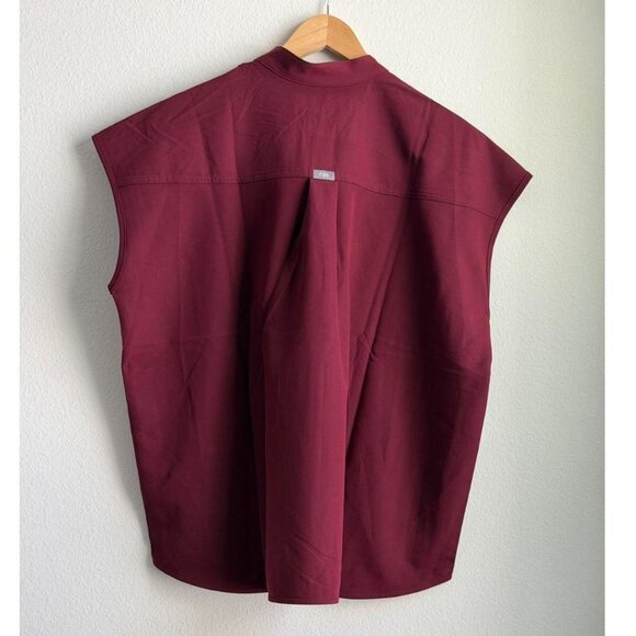 Figs Rafaela Oversized Scrub Top in Burgundy, Size X-Large - Picture 10 of 10